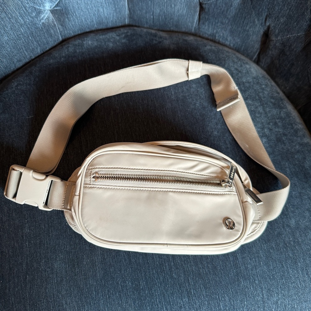 Lululemon Everywhere Belt Bag Large 2L